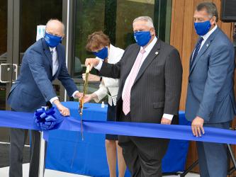 The University of North Georgia held a ribbon cutting ceremony Wednesday, September 16, for the opening of the Blue Ridge Campus. Shown are, from left, University Systems of Georgia Chancellor Dr. Steve Wrigley, UNG President Dr. Bonita Jacobs, Georgia Speaker of the House David Ralston and District 51 Senator Steve Gooch.