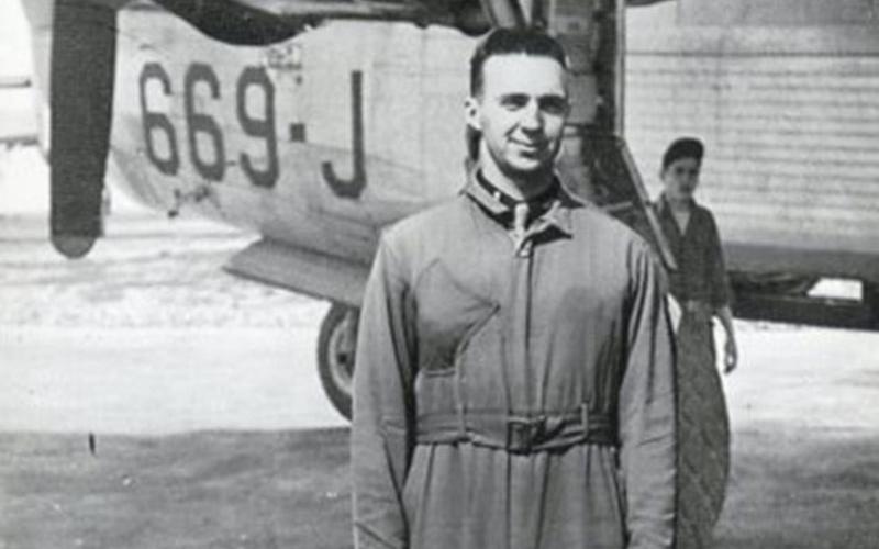 Fannin County’s Dale Dyer stands by a plane during his Army Air Corps training days during World War II.