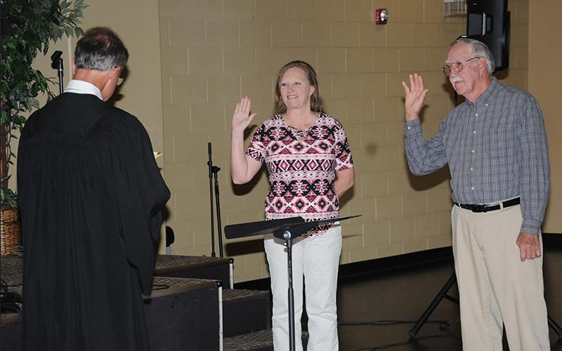 Fourth Fractional Township commissioners Ronette O’Neal and Ronnie O’Neal take their oaths of office.