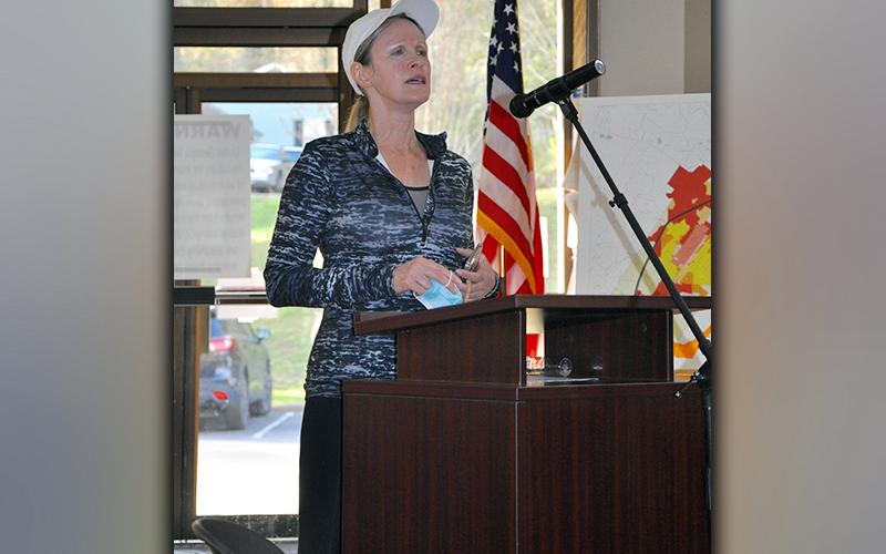 Blue Ridge resident Angie Arp speaks in opposition of using the parking management company during the Tuesday, March 30, Blue Ridge town hall meet.