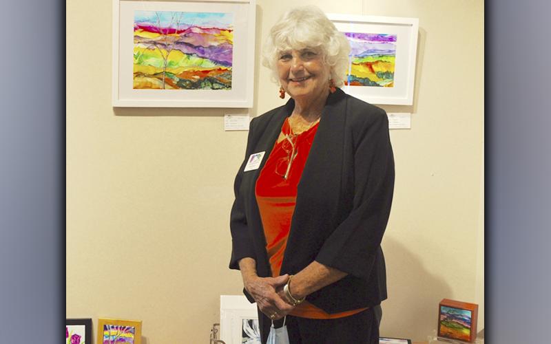 The Blue Ridge Mountains Arts Association hosted the Southern Appalachian Artist Guild’s  (SAAG) Autumn Member Show award ceremony and opening reception Saturday, October 16. Judy Holland, of Brasstown, North Carolina, is a SAAG member and the Artist in Residence for the fourth quarter at The Art Center. Her art works will be on display at The Art Center until December 18.