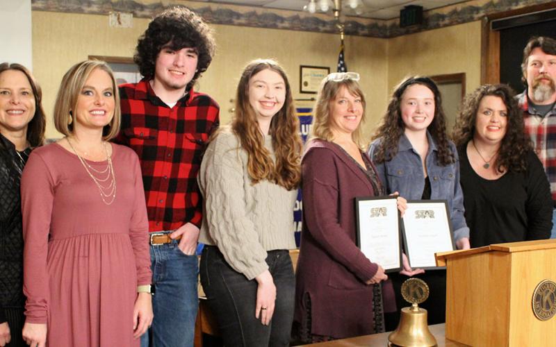 Fannin County High School (FCHS) senior Kirsten Holloway was selected as the 2022 Fannin County Student Teacher Achievement Recognition (STAR) student by the Kiwanis Club of Blue Ridge during their annual banquet Monday, February 28. Shown are, from left, FCHS senior counselor Jennifer Walker, FCHS Assistant Principal Heather Collis,  Holloway’s siblings Sawyer and Autumn Holloway, 2022 STAR teacher Tammy Thomas, Holloway and her parents, Alice and Robert Holloway.