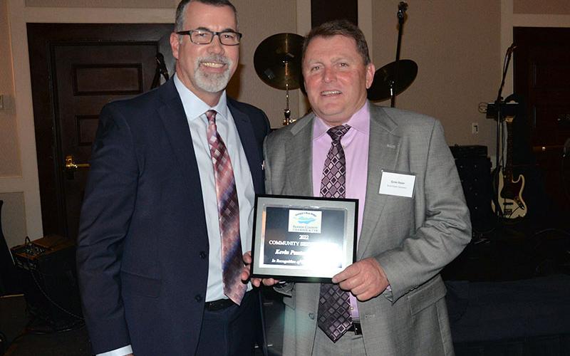 Kevin Panter Insurance was honored with the Fannin County Chamber of Commerce Community Service award at the chamber’s annual banquet Saturday night. Panter, right, received the award from Richard York.