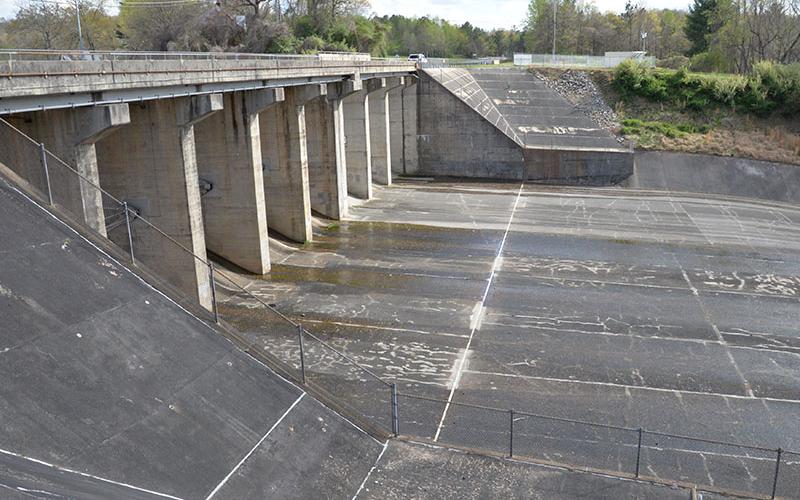 The same safety concerns for the spillway at Chatuge Dam exist for the spillway at Blue Ridge Dam, above. However, TVA’s safety study at Blue Ridge is not complete as it continues to evaluate the dam itself, which TVA says its construction “makes it vulnerable to a strong earthquake.”