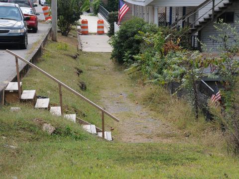 Joanne and Larry Kimsey have agreed to a settlement with the City of Ducktown that will fix the sidewalk that was demolished in front of their home on Main Street. The city’s new sidewalk stopped short of the Kimsey’s home after the Kimseys challenged what Ducktown officials promised versus the construction that was about to take place.