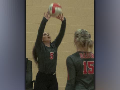Lady Cougar Chelsea Stuart sets up a kill for Copper Basin in recent action.