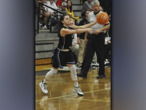 Lady Rebel Jenna Young finds the open Lady Rebel during Fannin’s basketball game against Murphy, Saturday, December 4.