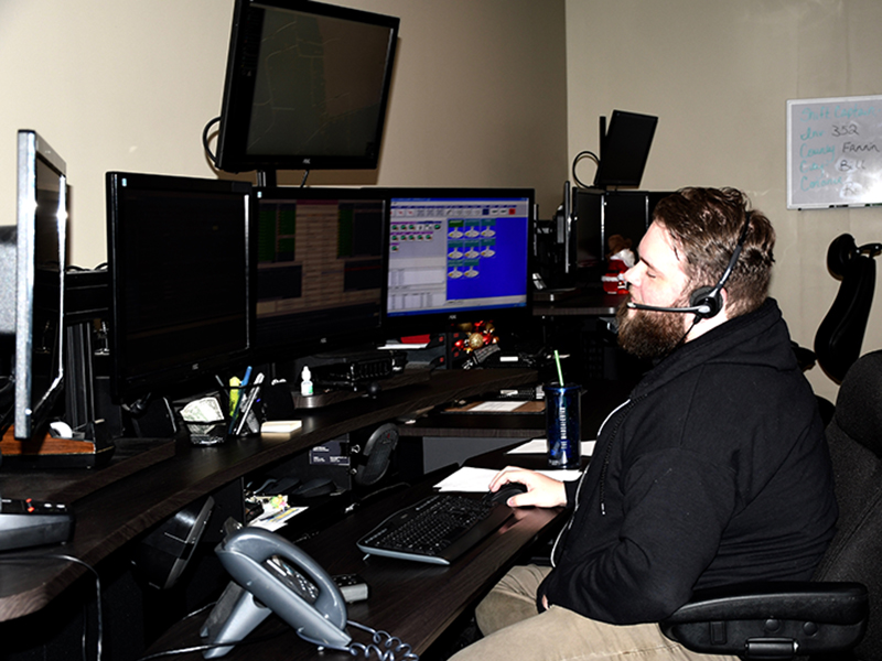 Fannin County 911 Dispatcher Brian Pope is now able to better address the needs of residents and visitors thanks to the county’s recent partnership with Carbyne, which will allow dispatchers to connect with callers using live video, instant messaging and advanced mobile location capabilities.