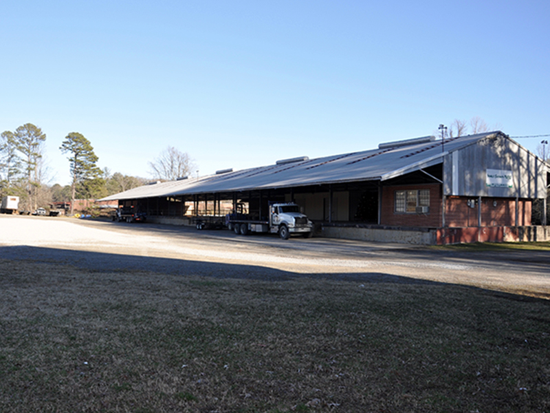 The Farmer’s Market is located on the 3.31-acre property at 787 Summit Street, which is to be placed for lease by the City of Blue Ridge.