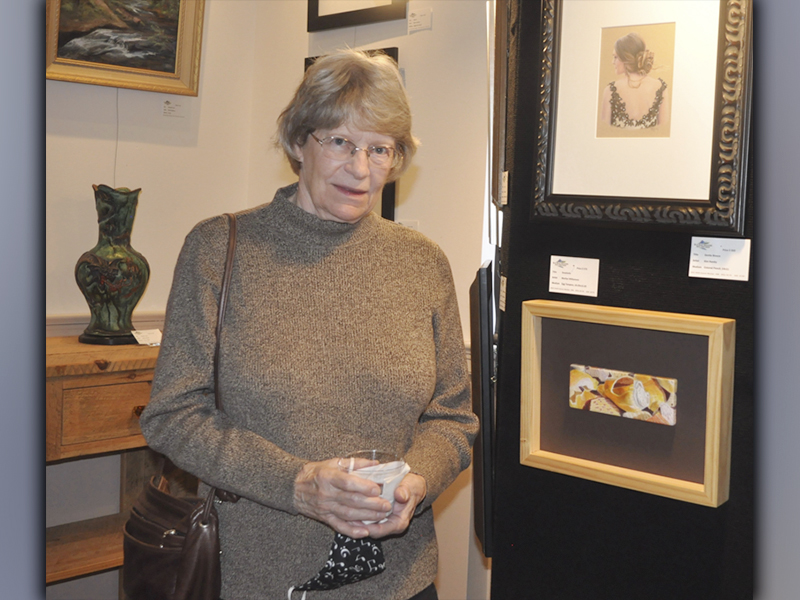 The Blue Ridge Mountains Arts Association hosted the Southern Appalachian Artist Guild’s  (SAAG) Autumn Member Show award ceremony and opening reception Saturday, October 16. Marilyn Williamson, of Cherry Log, took home first place in the 2D Other category for her Eggtempera piece titled “Sea Shells.”  