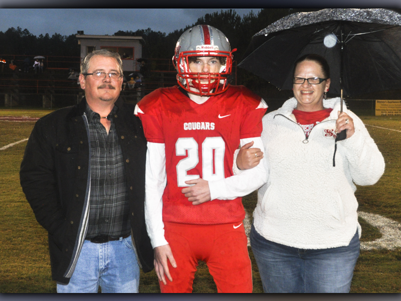 Taylor Coleman was one of the 16 golf, band, cheer and football seniors honored during Copper Basin’s last home football game Friday, October 29. Coleman was honored during the ceremony with Robert and Sabrina Coleman.