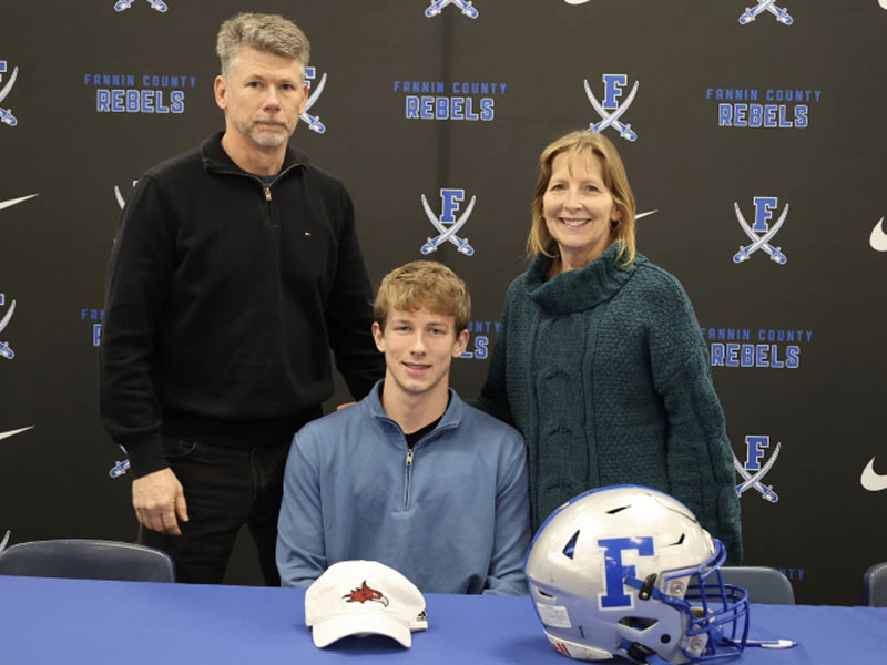 Fannin County High School senior Jack Kantner signed his letter of intent Wednesday, February 1, to further his athletic and academic career at Cumberland University as a part of the football team. Kantner is pictured with Rob and Lori Kantner. 