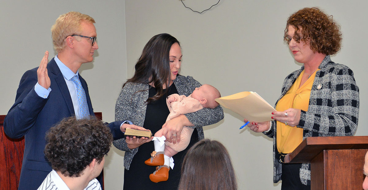 As her first official act as a Superior Court judge, B. Alison Sosebee administered the District Attorney Oath of Office to Frank Wood during a reception Friday at the Fannin County Courthouse. Wood’s wife, Kali, held a Bible and the couple’s young daughter, Madilyn, during the event. As chief assistant district attorney, Wood assumed the role of acting district attorney following Sosebee’s appointment.